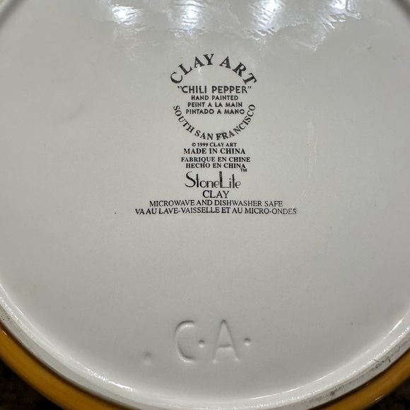 Red Chili Pepper Ceramic Tortilla Holder - Picture 5 of 5